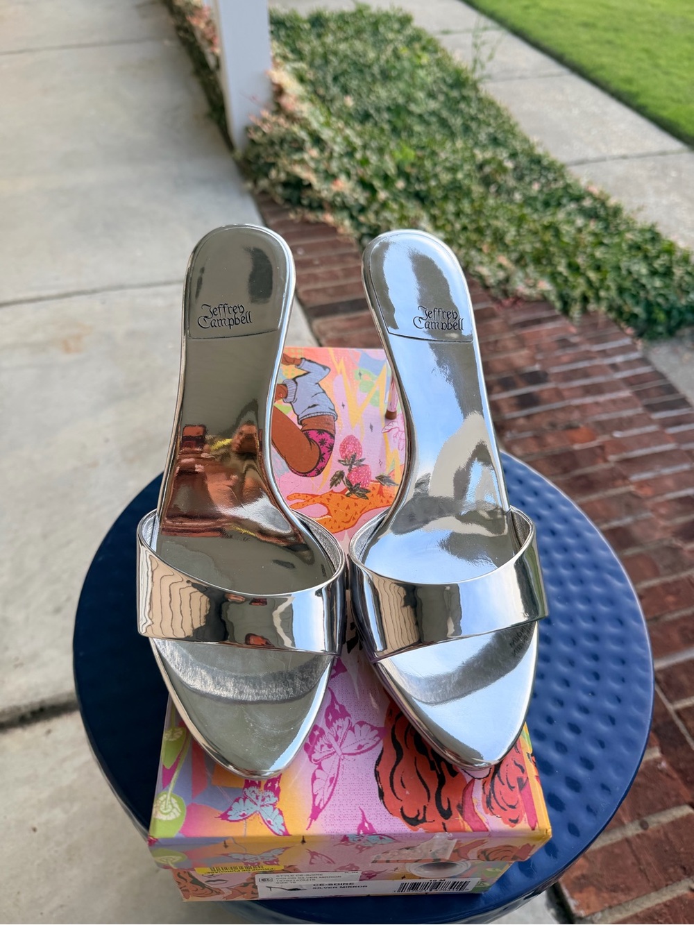 Jeffery Campbell Ce- Soire Slide Sandal
Silver Mirror - Picture 5 of 6